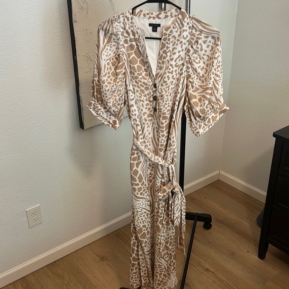 Ann Taylor Dresses & Skirts - Light beige Ann Taylor animal print dress with tie.  XS
